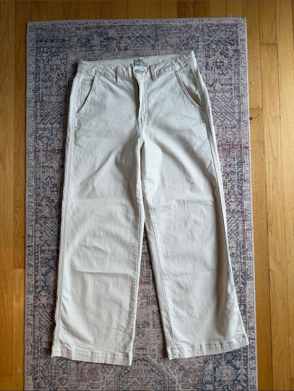 L.L.Bean Classic Fit Cream/Tan Pants Size 10